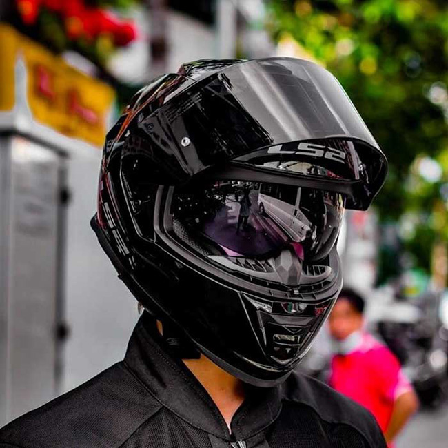 Tại sao mũ bảo hiểm LS2 là sự lựa chọn tốt nhất cho người đi xe máy