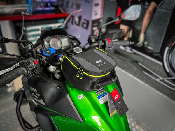 tui gan binh xang givi ea144 gsports a93 2