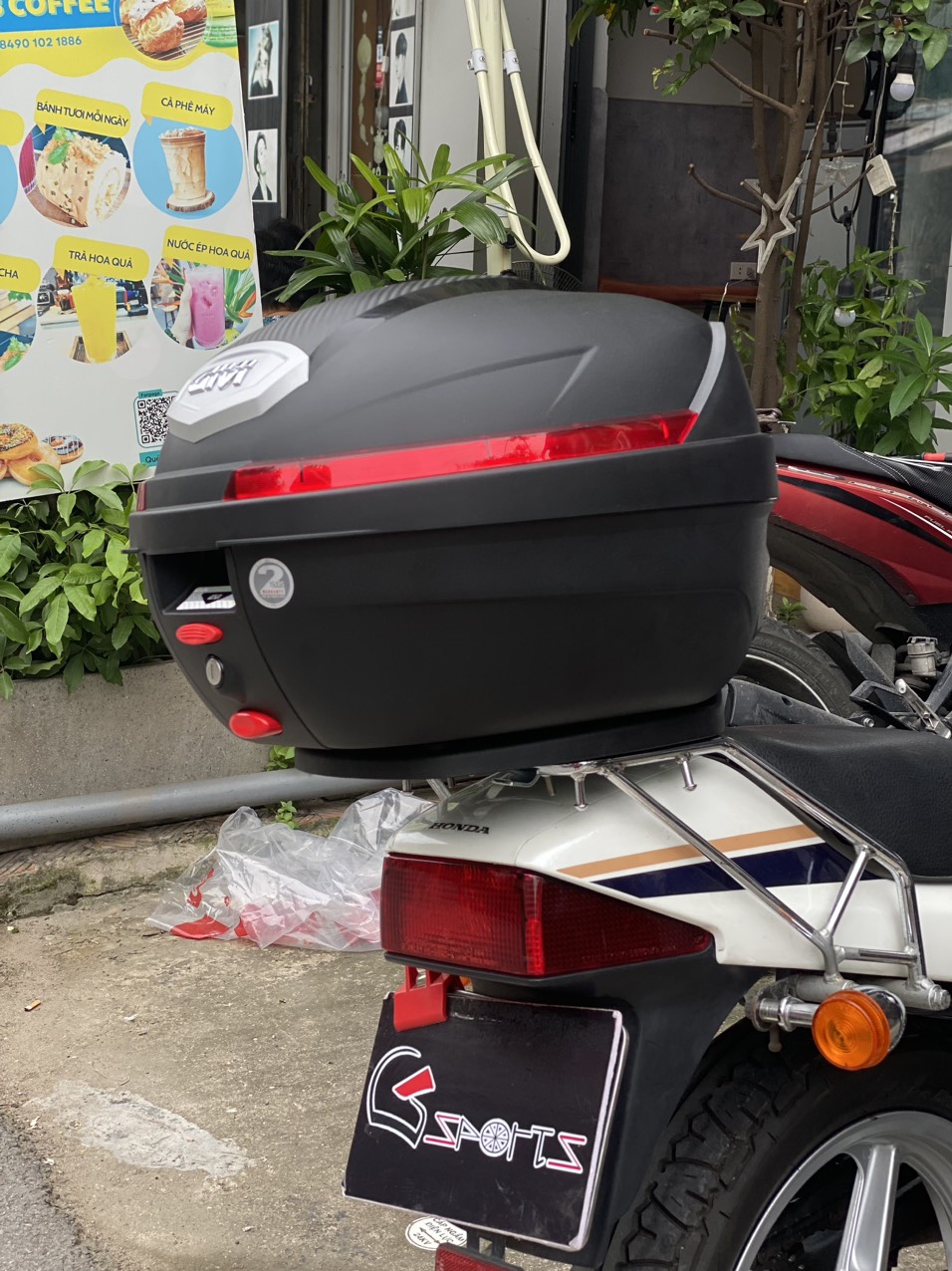 thung givi b270n lap xe cb250 gsports 2493 3