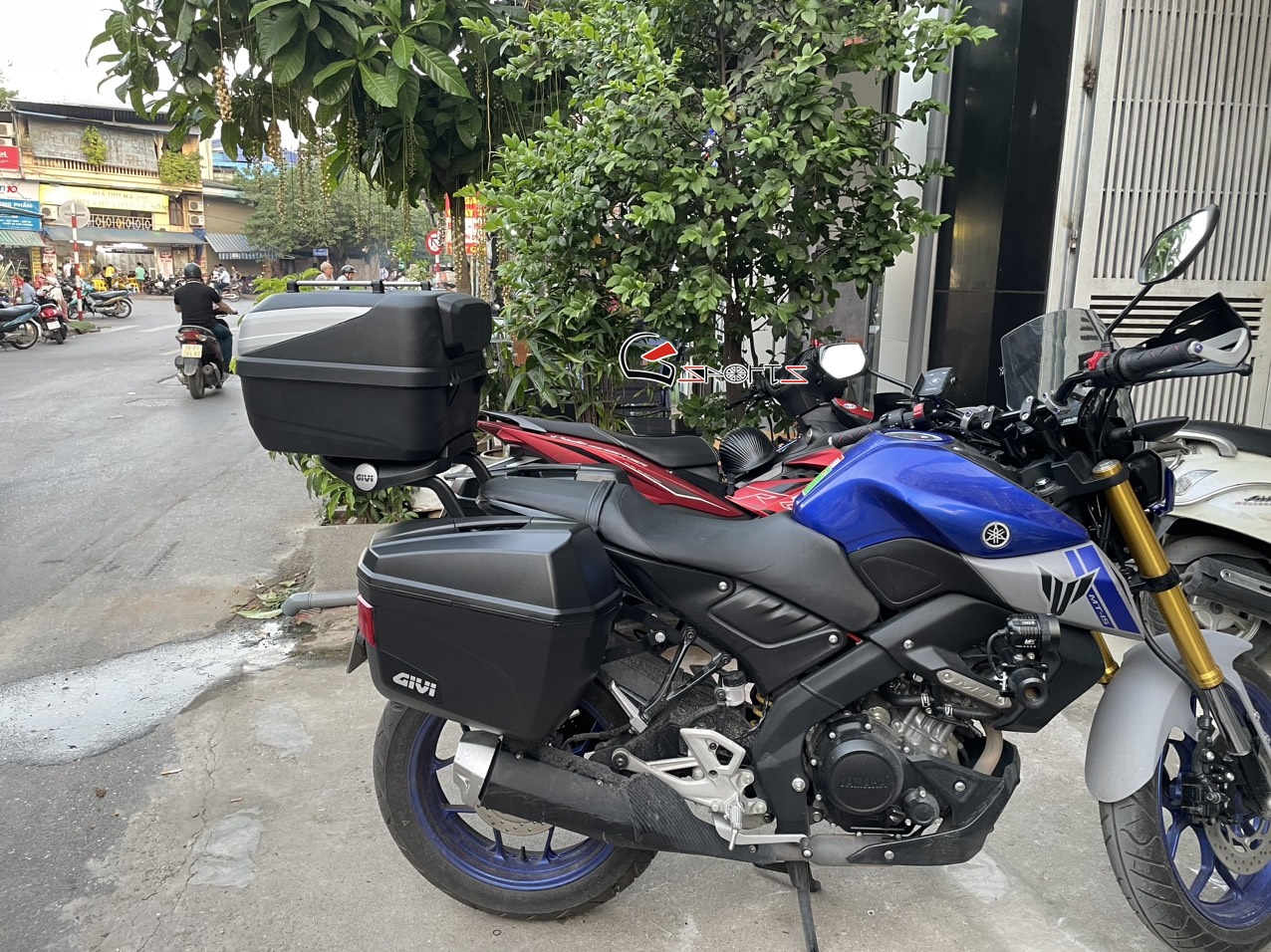 yamaha mt15 lap full 3 thung givi 1