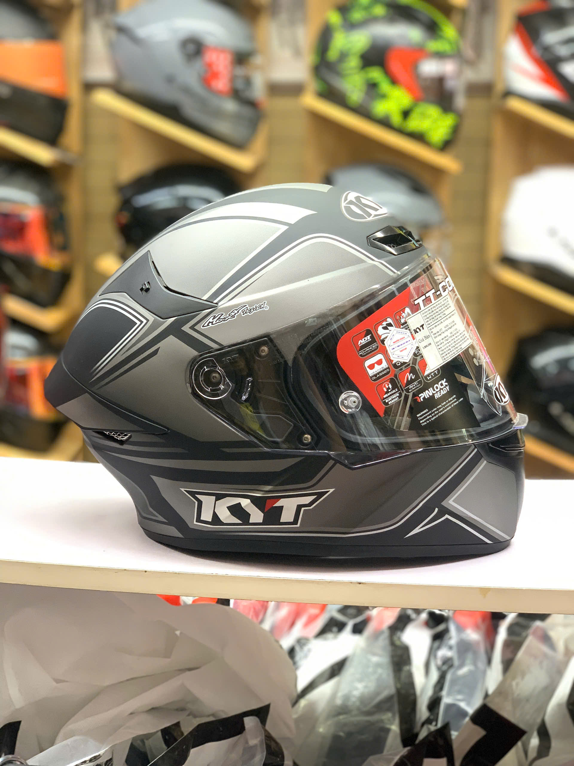 Mũ bảo hiểm KYT TT-Course