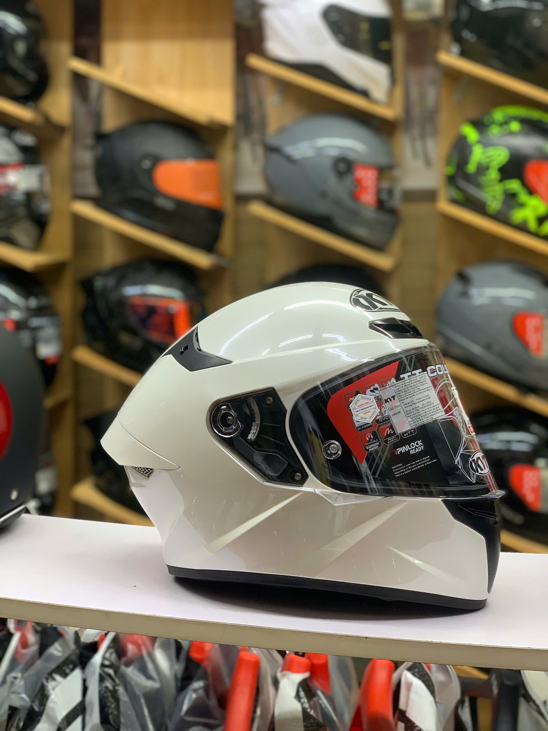 Mũ bảo hiểm KYT TT-course