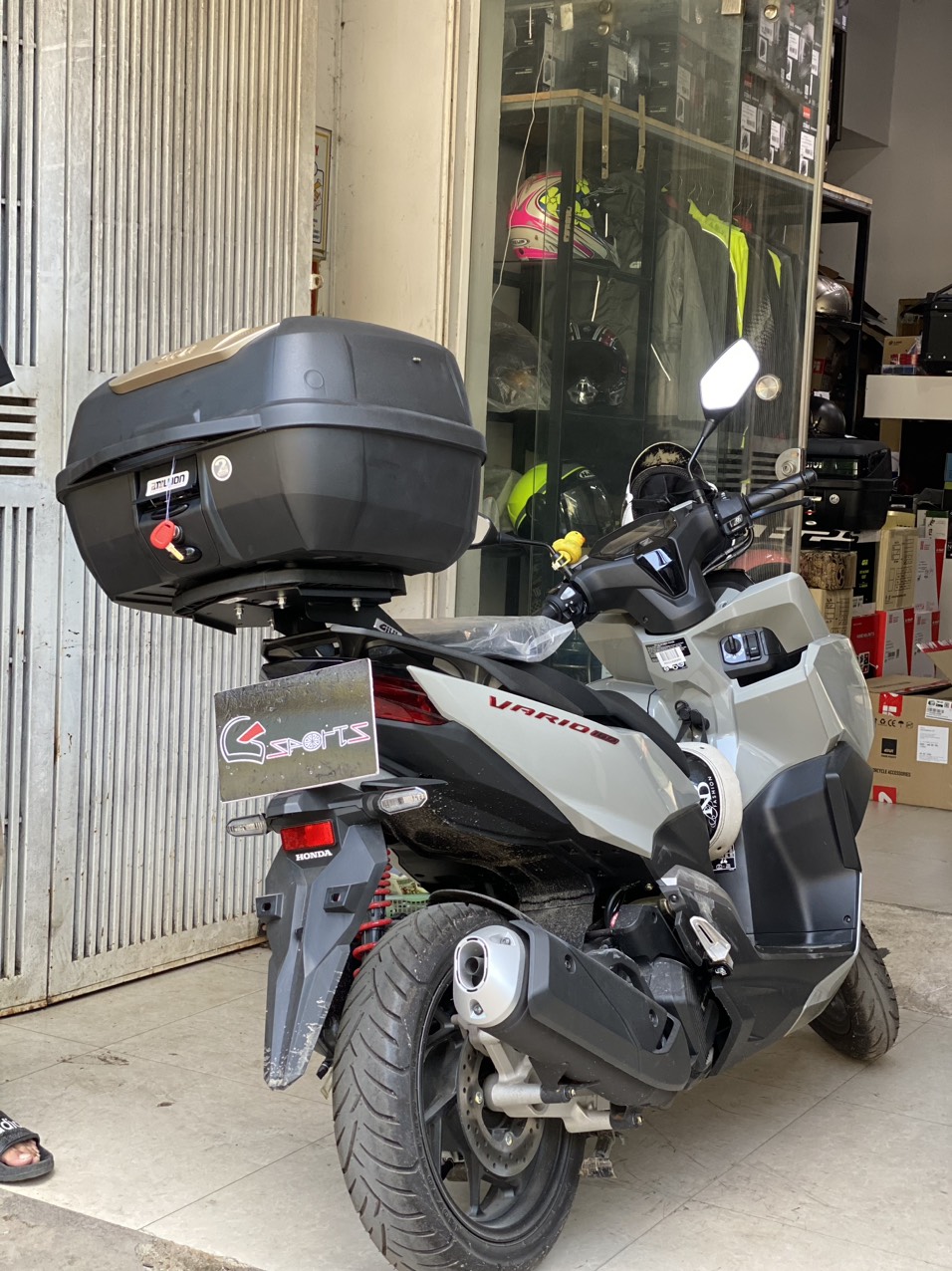 Thùng givi chính hãng tại Gsports,