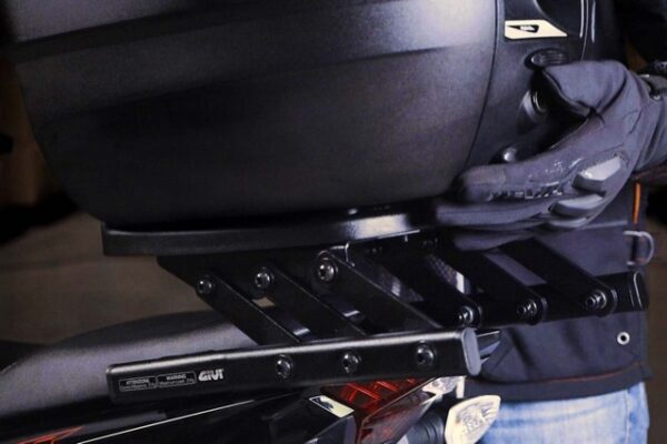 Baga sau Givi Winner MF RS150RRS X 4