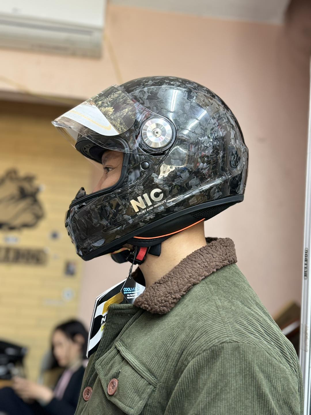 Mu bao hiem NIC N06 full carbon Mu bao hiem NIC N06 full carbon
