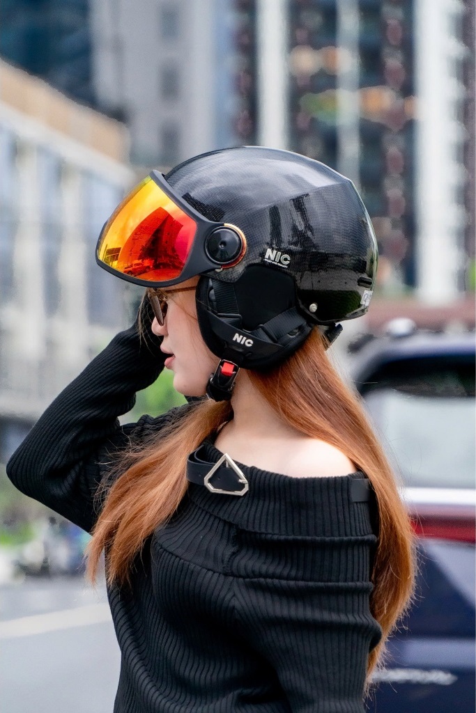 Mu bao hiem NIC nua dau.