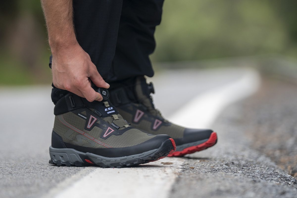 giay bao ho motor ls2 trekker 2 giay bao ho motor ls2 trekker 2