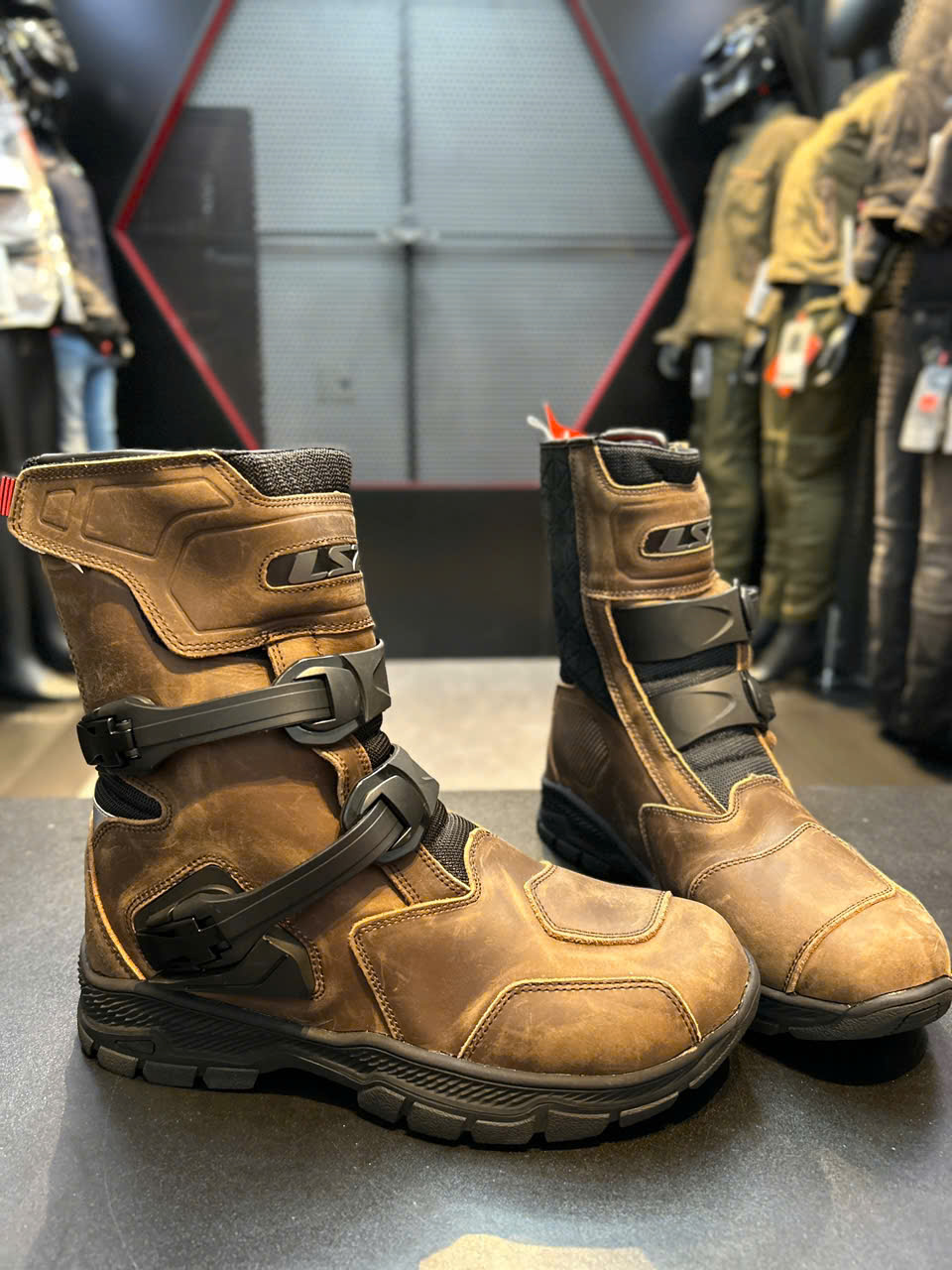 giay motor ls2 adventure chinh hang 2 giay motor ls2 adventure chinh hang 2