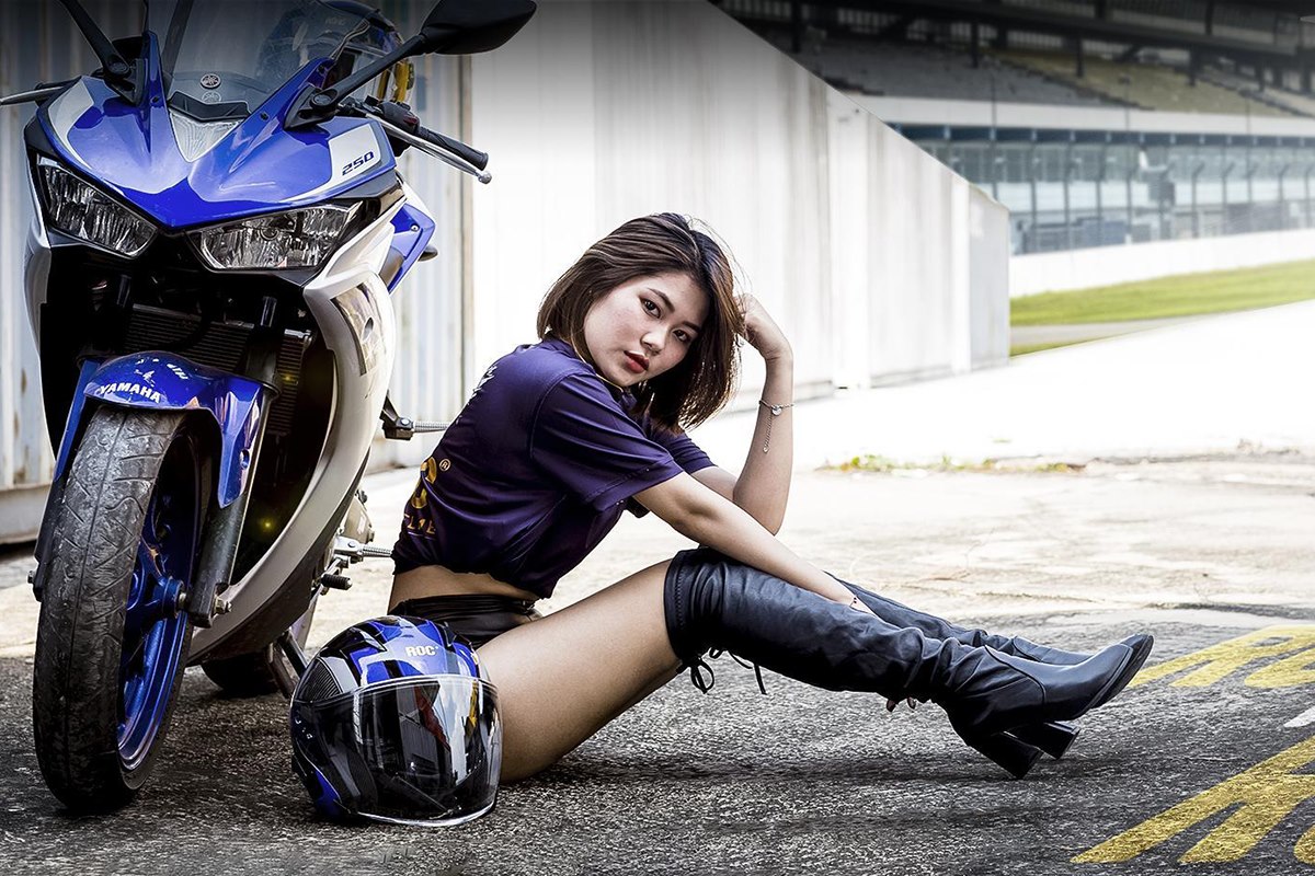 mu bao hiem roc r02 tem