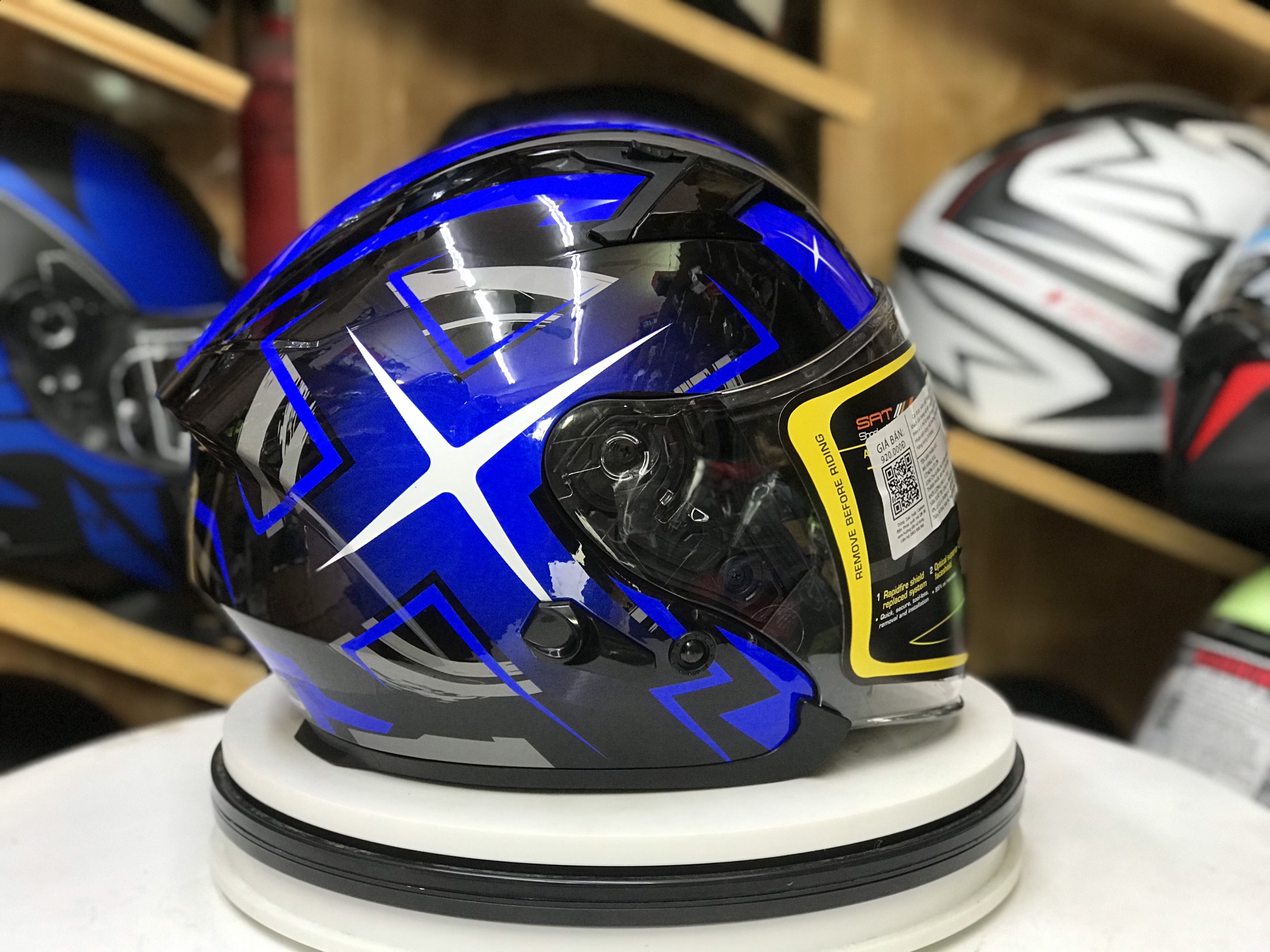 Mu bao hiem ROC R02 1