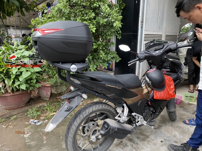 thung givi c30n lap xe winnerx gsports 1 thung givi c30n lap xe winnerx gsports 1