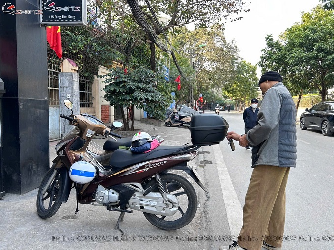 Thùng xe máy Givi chính hãng E26N2X thung givi e26n2x chinh hang
