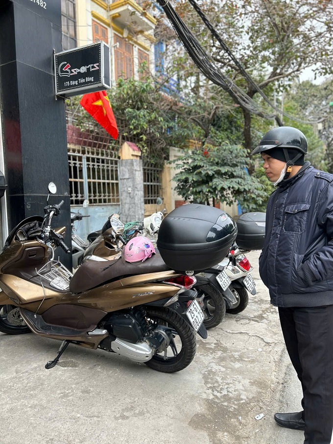 Thùng xe máy Givi E450N2 thung xe may givi e450n2